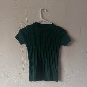 GREEN RIBBED TOP